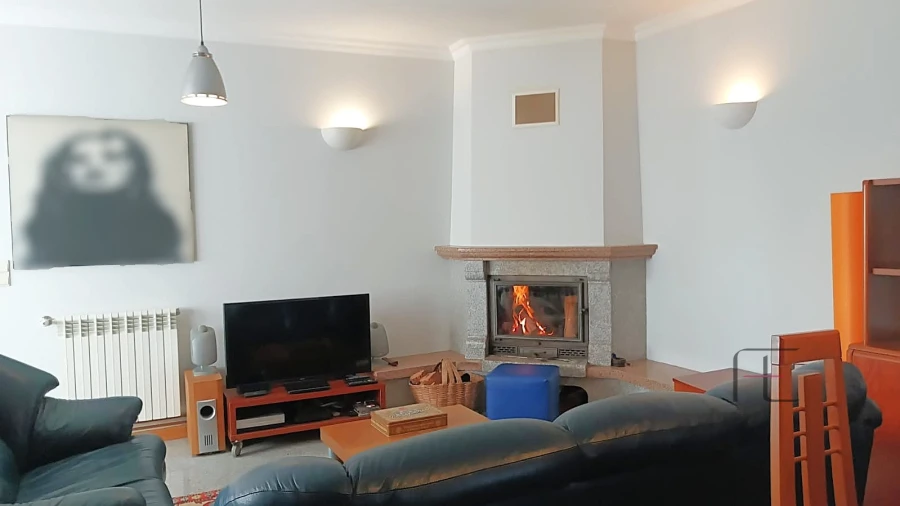 Moradia T3 para Venda em Alfena Foto 10