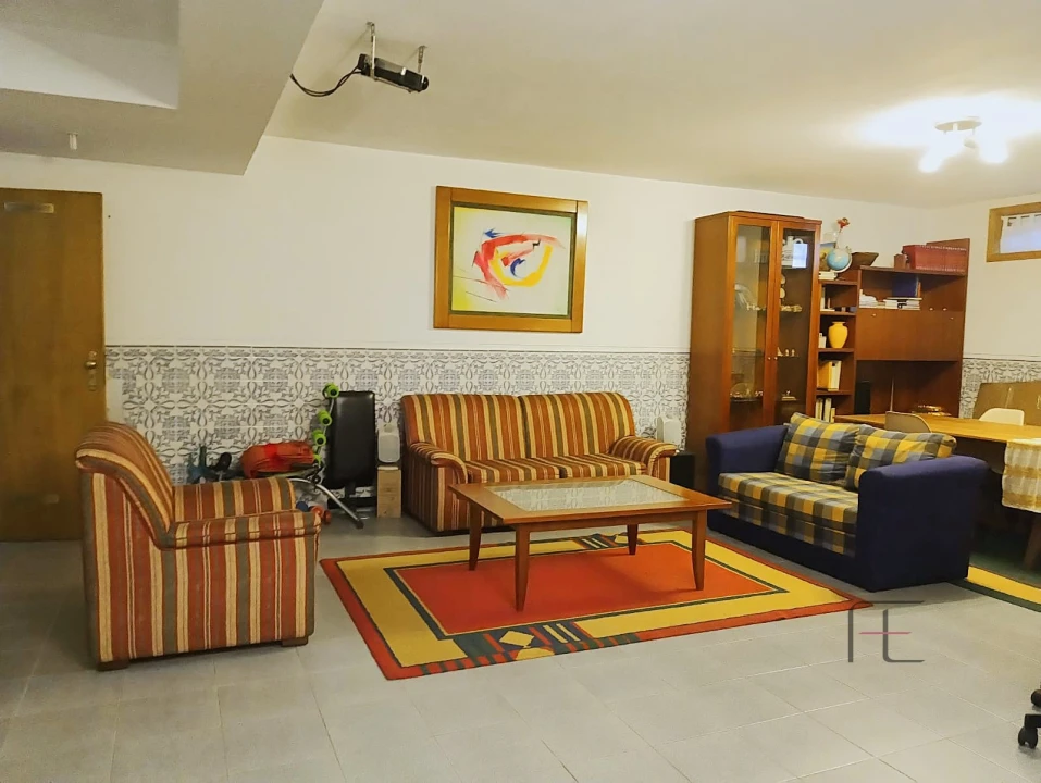 Moradia T3 para Venda em Alfena Foto 32