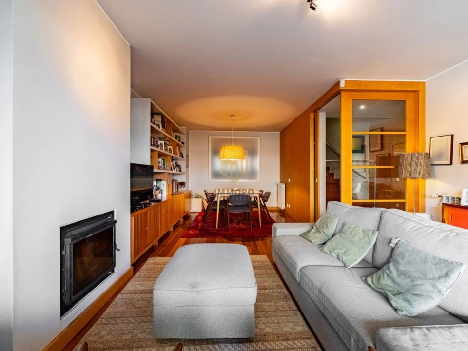 Apartamento T3 para Venda em Lordelo do Ouro e Massarelos Foto 4