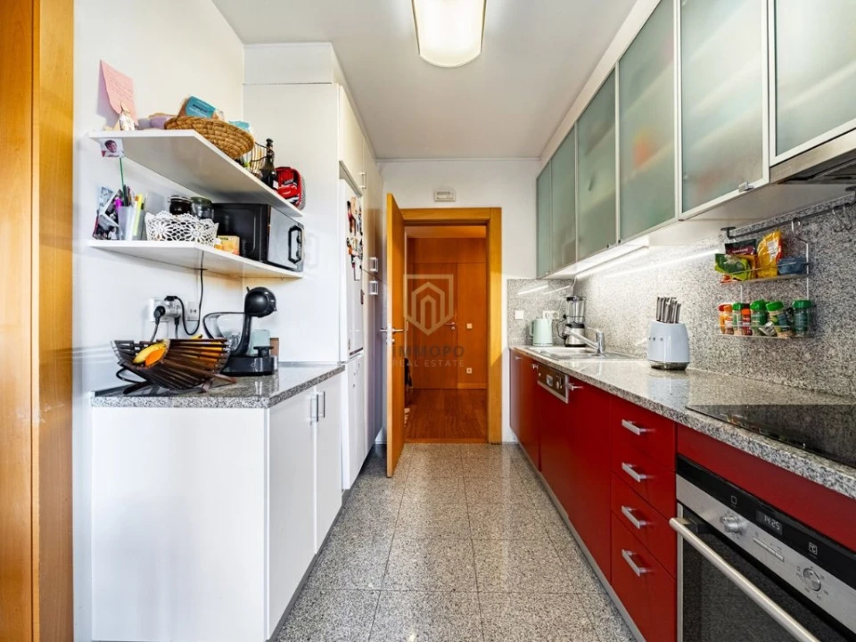 Apartamento T3 para Venda em Lordelo do Ouro e Massarelos Foto 14