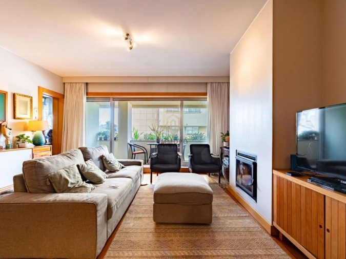 Apartamento T3 para Venda em Lordelo do Ouro e Massarelos Foto 1