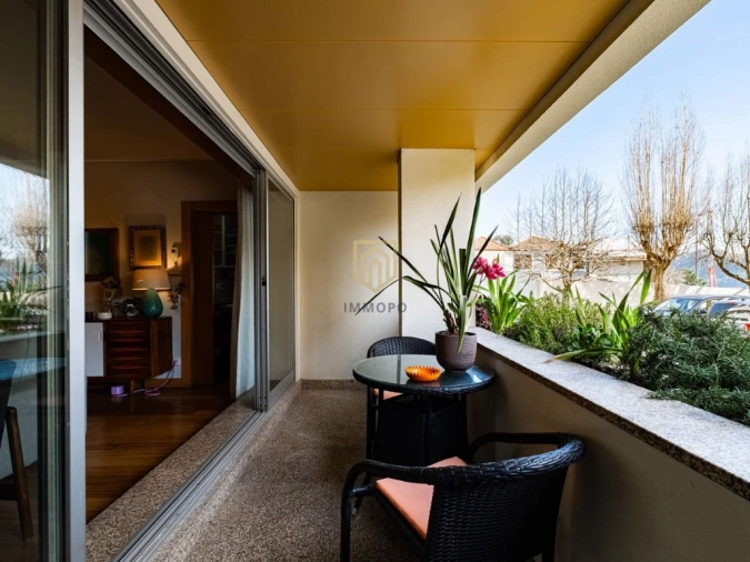 Apartamento T3 para Venda em Lordelo do Ouro e Massarelos Foto 2