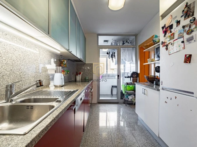 Apartamento T3 para Venda em Lordelo do Ouro e Massarelos Foto 13