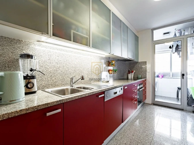 Apartamento T3 para Venda em Lordelo do Ouro e Massarelos Foto 12