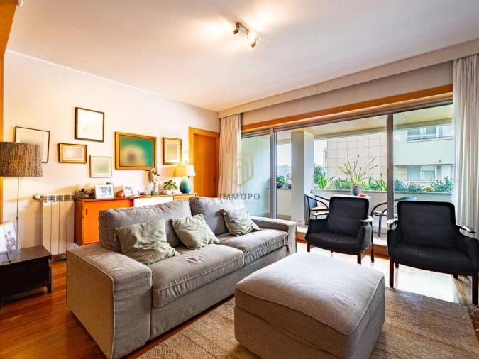 Apartamento T3 para Venda em Lordelo do Ouro e Massarelos Foto 3