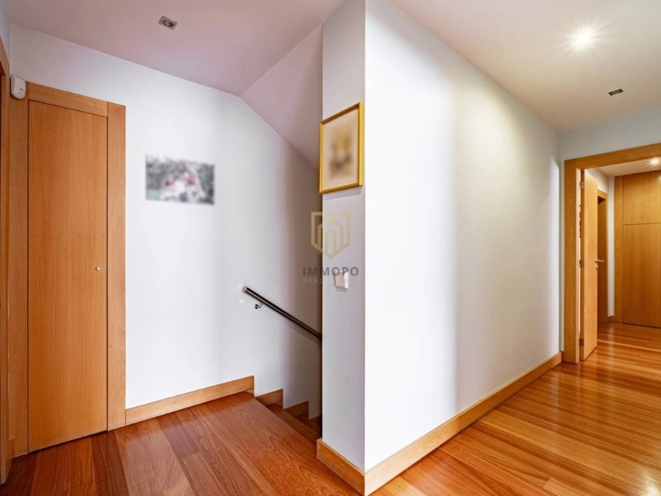 Apartamento T3 para Venda em Lordelo do Ouro e Massarelos Foto 24