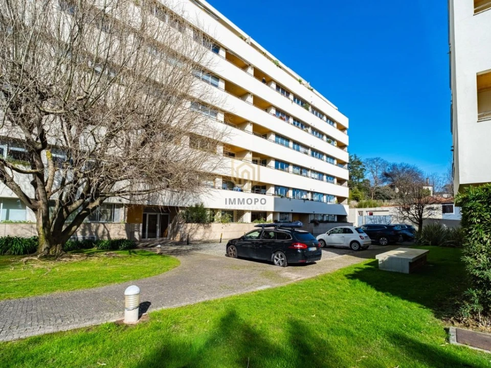 Apartamento T3 para Venda em Lordelo do Ouro e Massarelos Foto 36