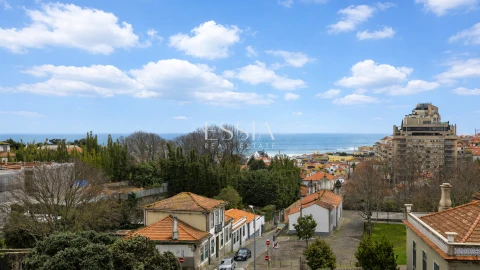 Apartamento T4 para Venda em Aldoar, Foz do Douro e Nevogilde