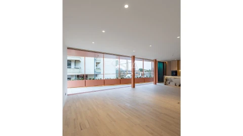 Apartamento T4 para Venda em Aldoar, Foz do Douro e Nevogilde