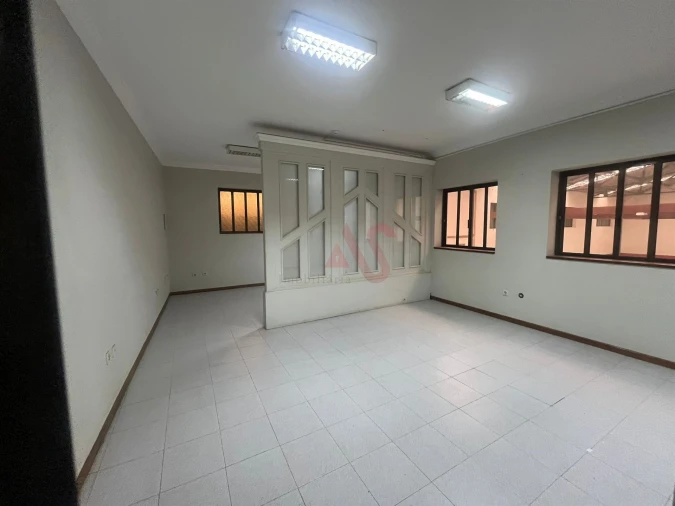 Negócio para Venda em Seroa Foto 3