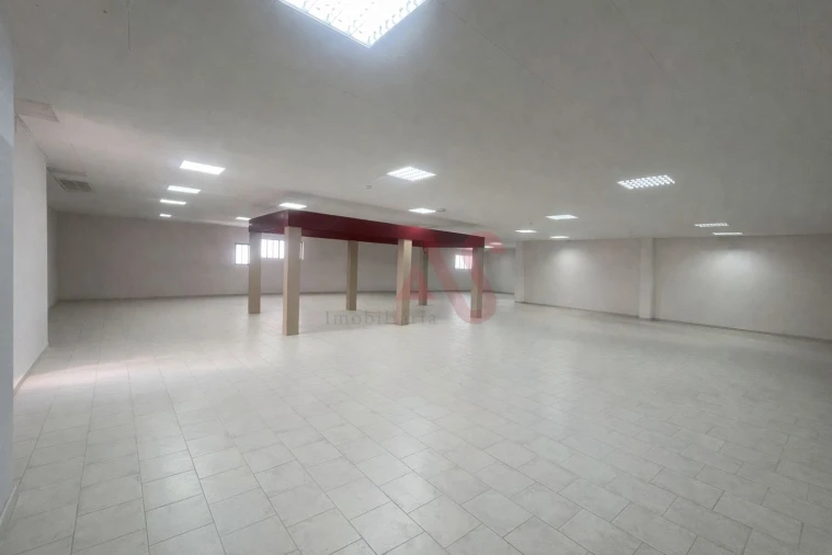 Negócio para Venda em Seroa Foto 2