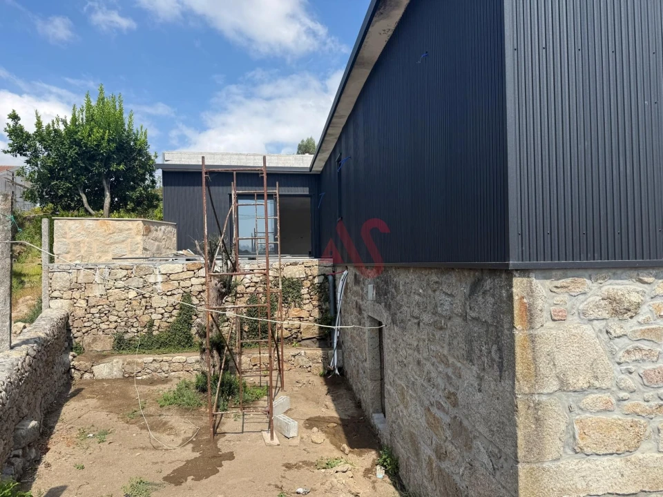 Moradia T4 para Venda em Pico de Regalados, Gondiães e Mós Foto 30