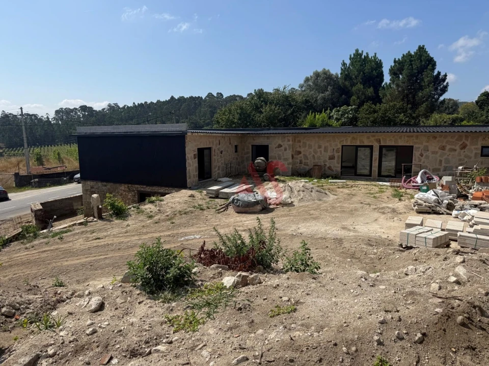 Moradia T4 para Venda em Pico de Regalados, Gondiães e Mós Foto 33