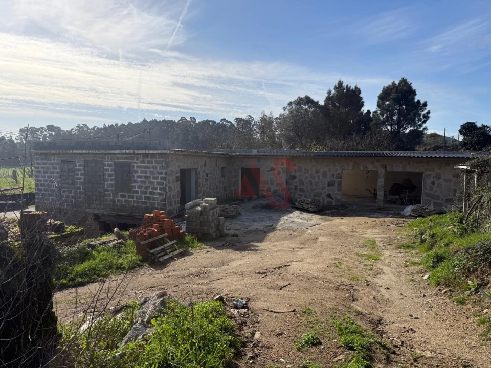 Moradia T4 para Venda em Pico de Regalados, Gondiães e Mós Foto 23