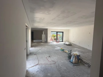 Moradia T4 para Venda em Pico de Regalados, Gondiães e Mós