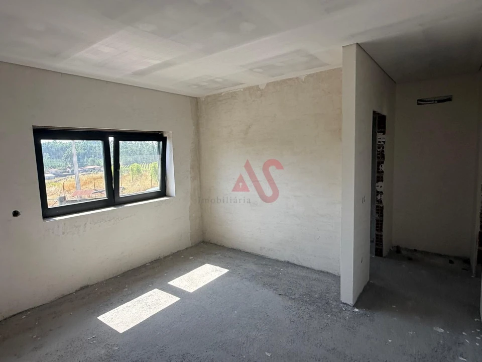 Moradia T4 para Venda em Pico de Regalados, Gondiães e Mós Foto 28
