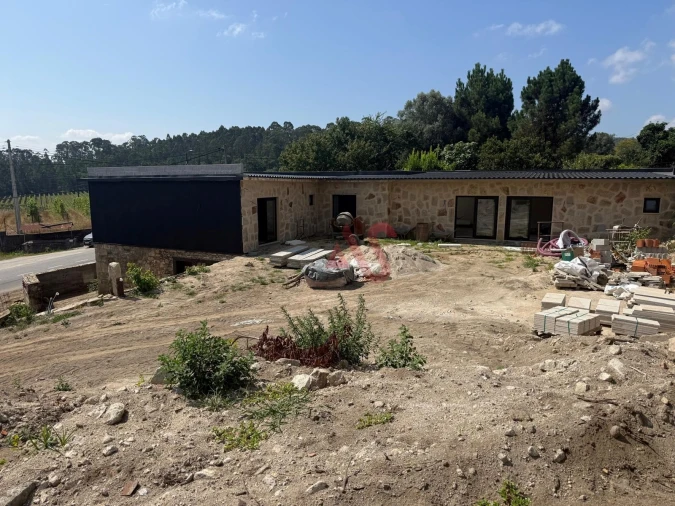 Moradia T4 para Venda em Pico de Regalados, Gondiães e Mós Foto 32