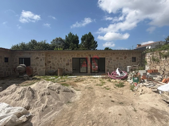 Moradia T4 para Venda em Pico de Regalados, Gondiães e Mós Foto 26