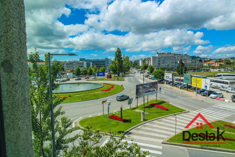 Apartamento T2 para Arrendamento em Viseu Foto 14