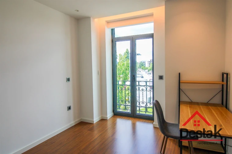 Apartamento T2 para Arrendamento em Viseu Foto 7