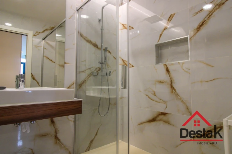 Apartamento T2 para Arrendamento em Viseu Foto 10