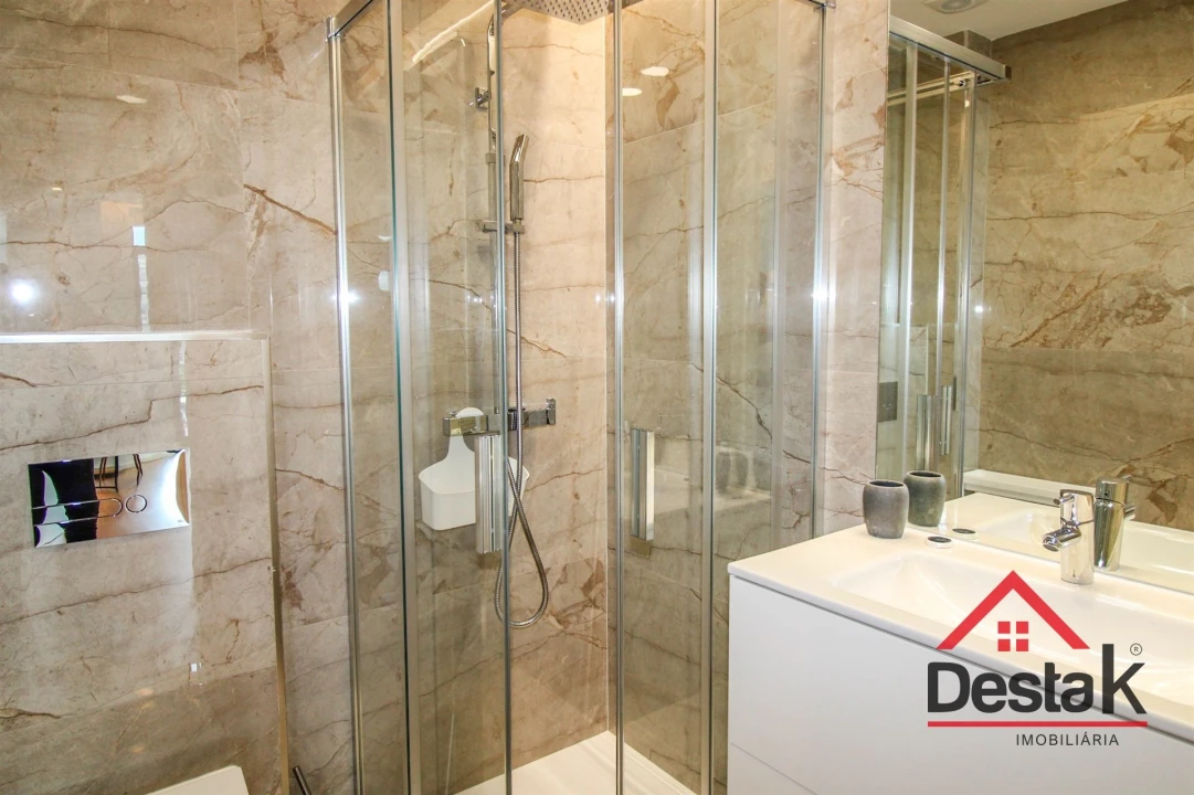 Apartamento T2 para Arrendamento em Viseu Foto 6