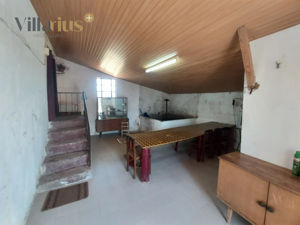 Moradia T3 para Venda em Casais e Alviobeira Foto 32