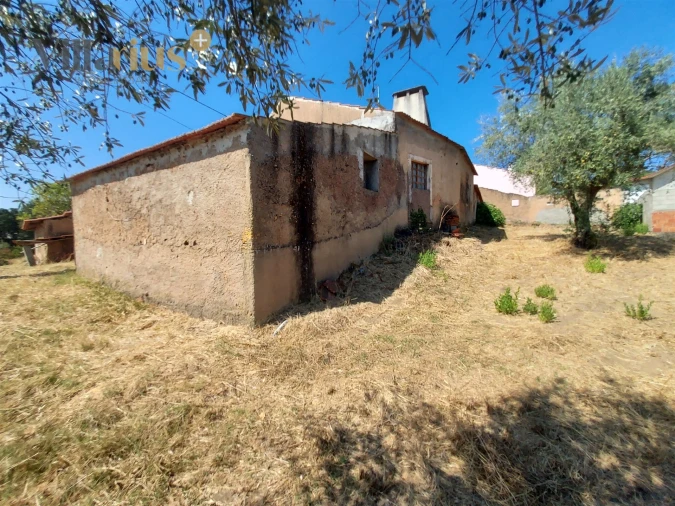 Moradia T3 para Venda em Casais e Alviobeira Foto 7