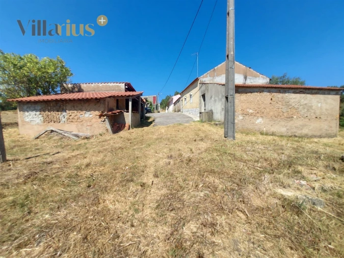 Moradia T3 para Venda em Casais e Alviobeira Foto 4