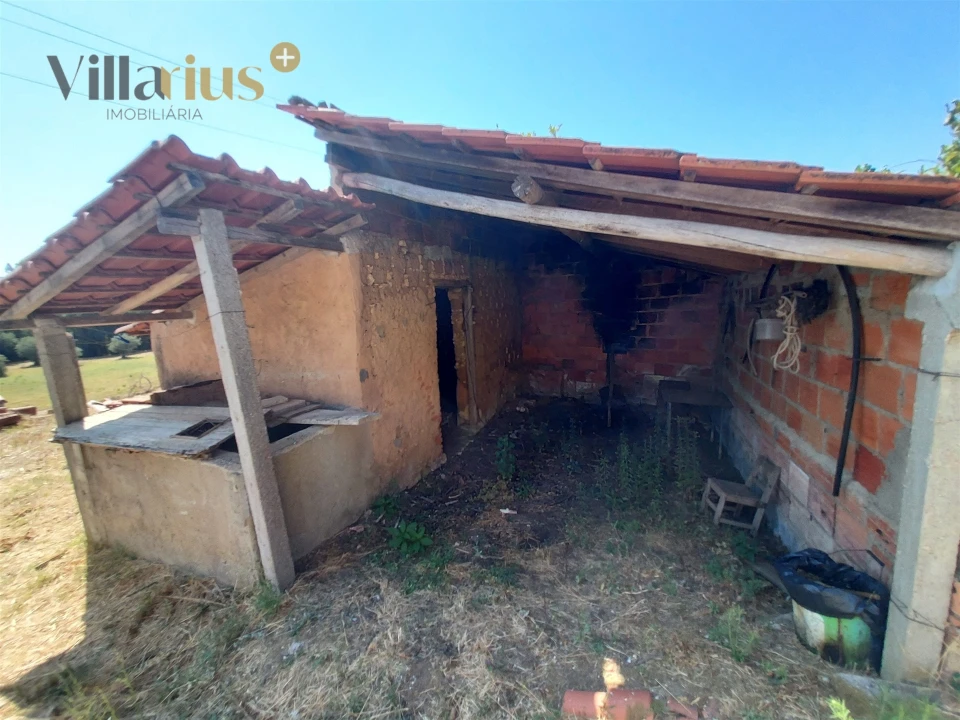 Moradia T3 para Venda em Casais e Alviobeira Foto 12