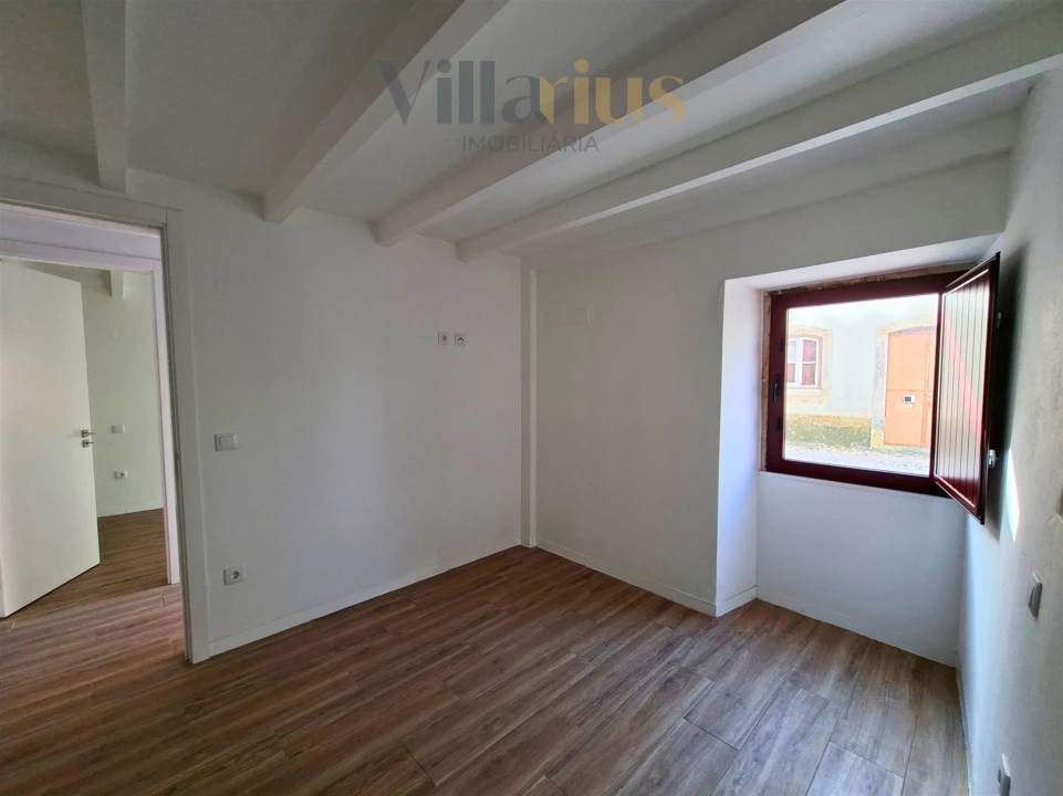 Moradia T2 para Venda em Carregueiros Foto 8