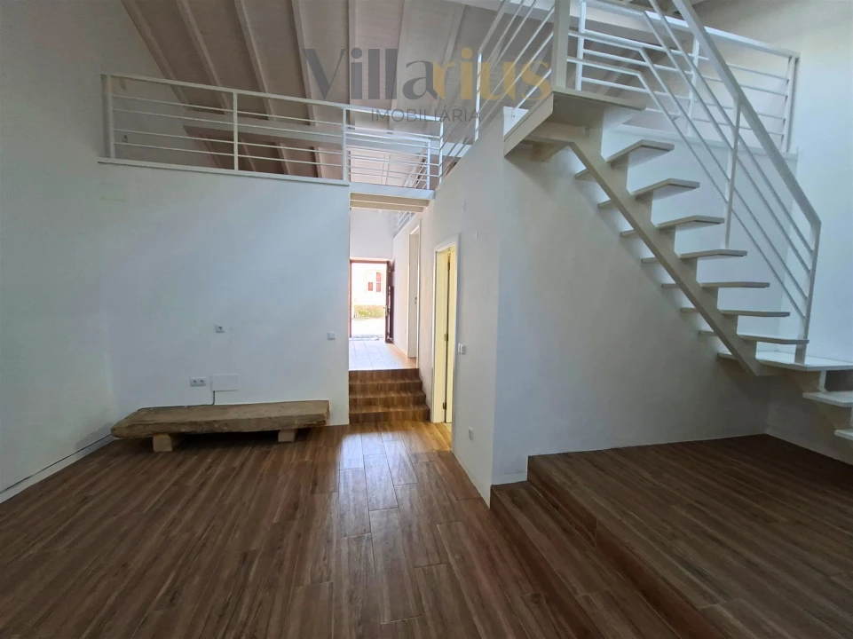 Moradia T2 para Venda em Carregueiros Foto 27