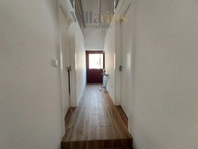 Moradia T2 para Venda em Carregueiros Foto 6