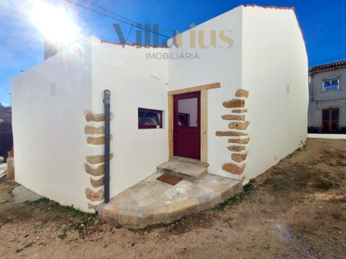 Moradia T2 para Venda em Carregueiros Foto 37