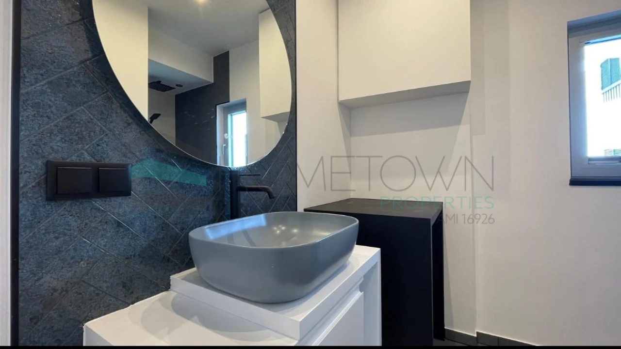 Apartamento T3 para Venda em Quarteira Foto 13