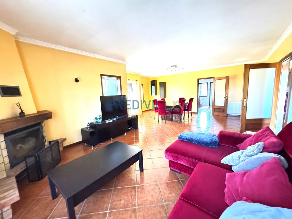 Moradia T4 para Venda em Guilhabreu Foto 7