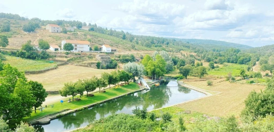 Moradia T4 para Venda em São Martinho de Angueira Foto 54