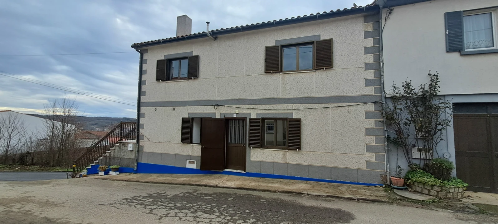 Moradia T4 para Venda em São Martinho de Angueira Foto 32