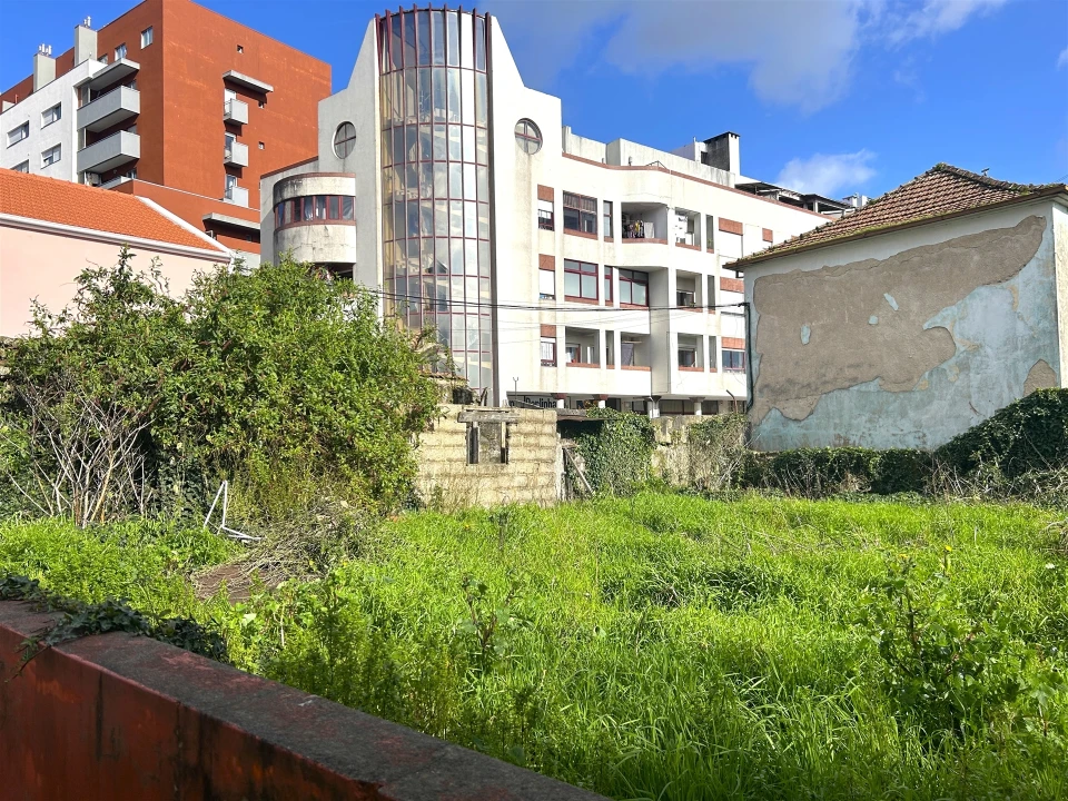 Prédio para Venda em Rio Tinto Foto 12