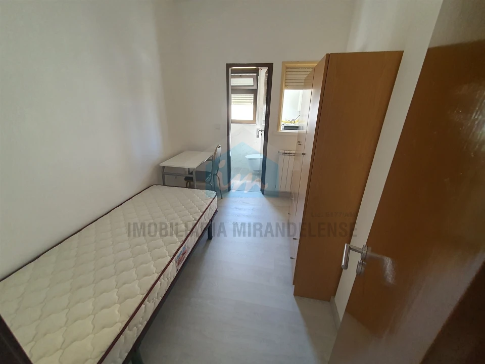 Apartamento T5 para Venda em Mirandela Foto 19