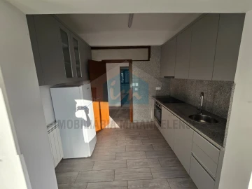 Apartamento T5 para Venda em Mirandela