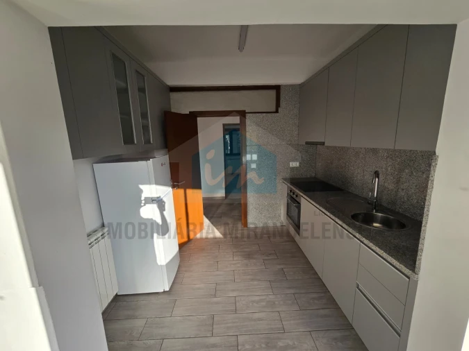 Apartamento T5 para Venda em Mirandela Foto 11