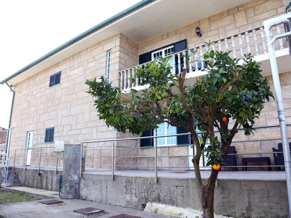 Moradia T3 para Venda em Roriz Foto 3