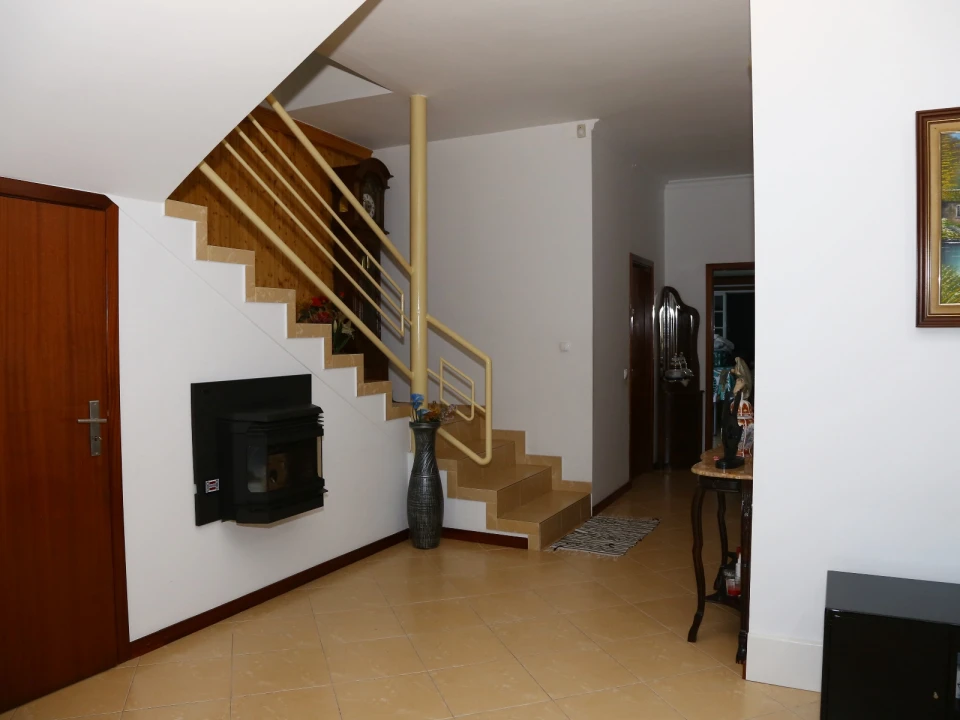 Moradia T3 para Venda em Roriz Foto 9