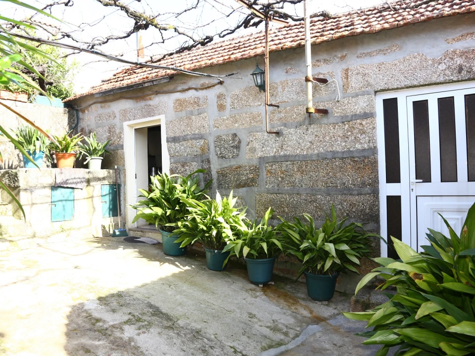 Moradia T0 para Venda em Lustosa e Barrosas (Santo Estêvão) Foto 4