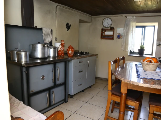 Moradia T0 para Venda em Lustosa e Barrosas (Santo Estêvão) Foto 9