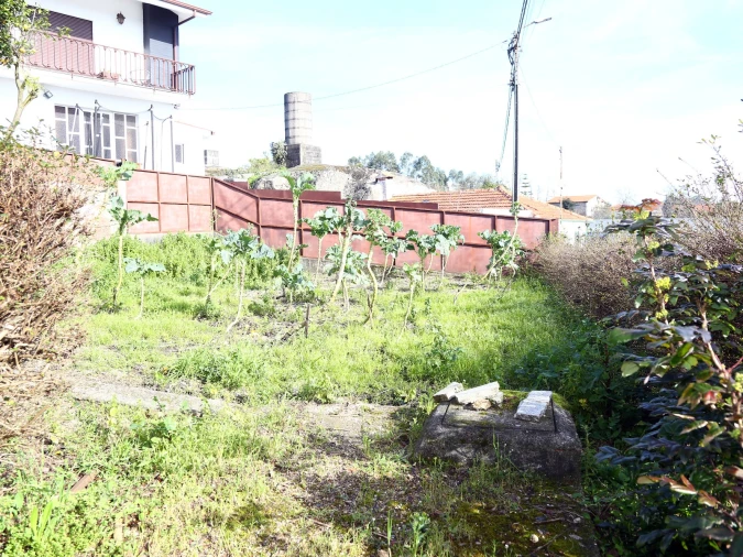 Moradia T0 para Venda em Lustosa e Barrosas (Santo Estêvão) Foto 7