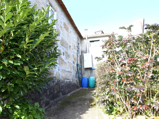 Moradia T0 para Venda em Lustosa e Barrosas (Santo Estêvão) Foto 14