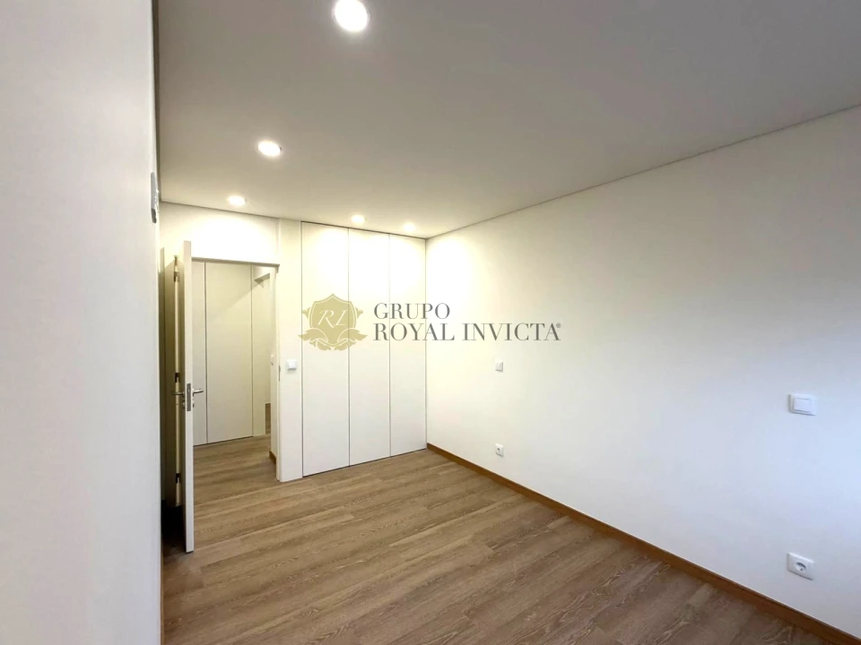 Apartamento T2 para Venda em Santa Marinha e São Pedro da Afurada Foto 13