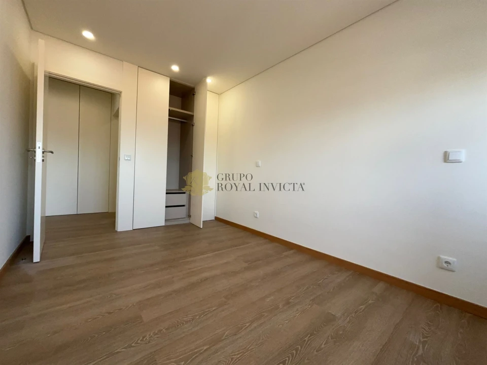 Apartamento T2 para Venda em Santa Marinha e São Pedro da Afurada Foto 14